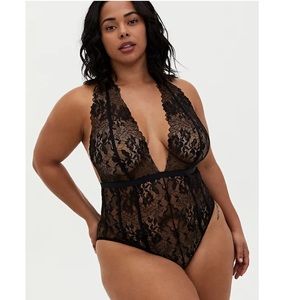 TORRID BLACK LACE STRAPPY HALTER BODYSUIT